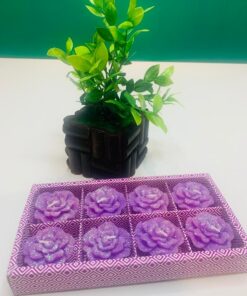 100% Pure Soy Wax | Scnted Candles| Purple Color| Lavender Scented| Floating Rose